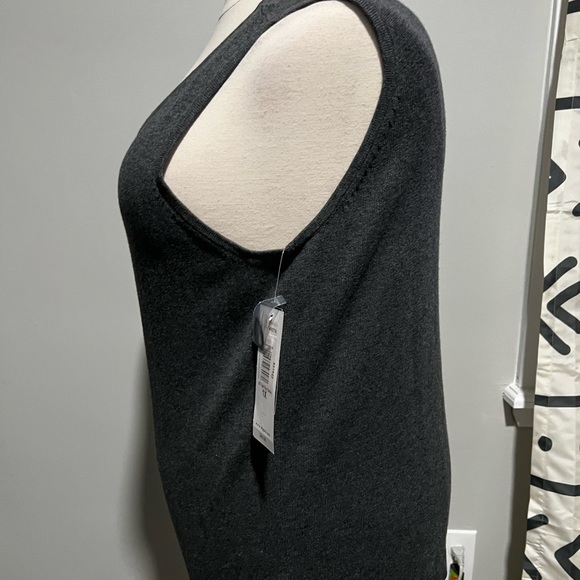 Plus Size Top - Picture 5 of 5